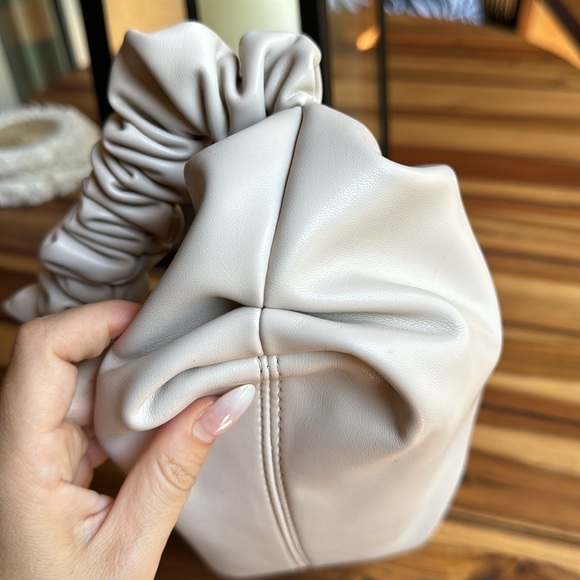 THE PARKER BAG - Picture 5 of 7